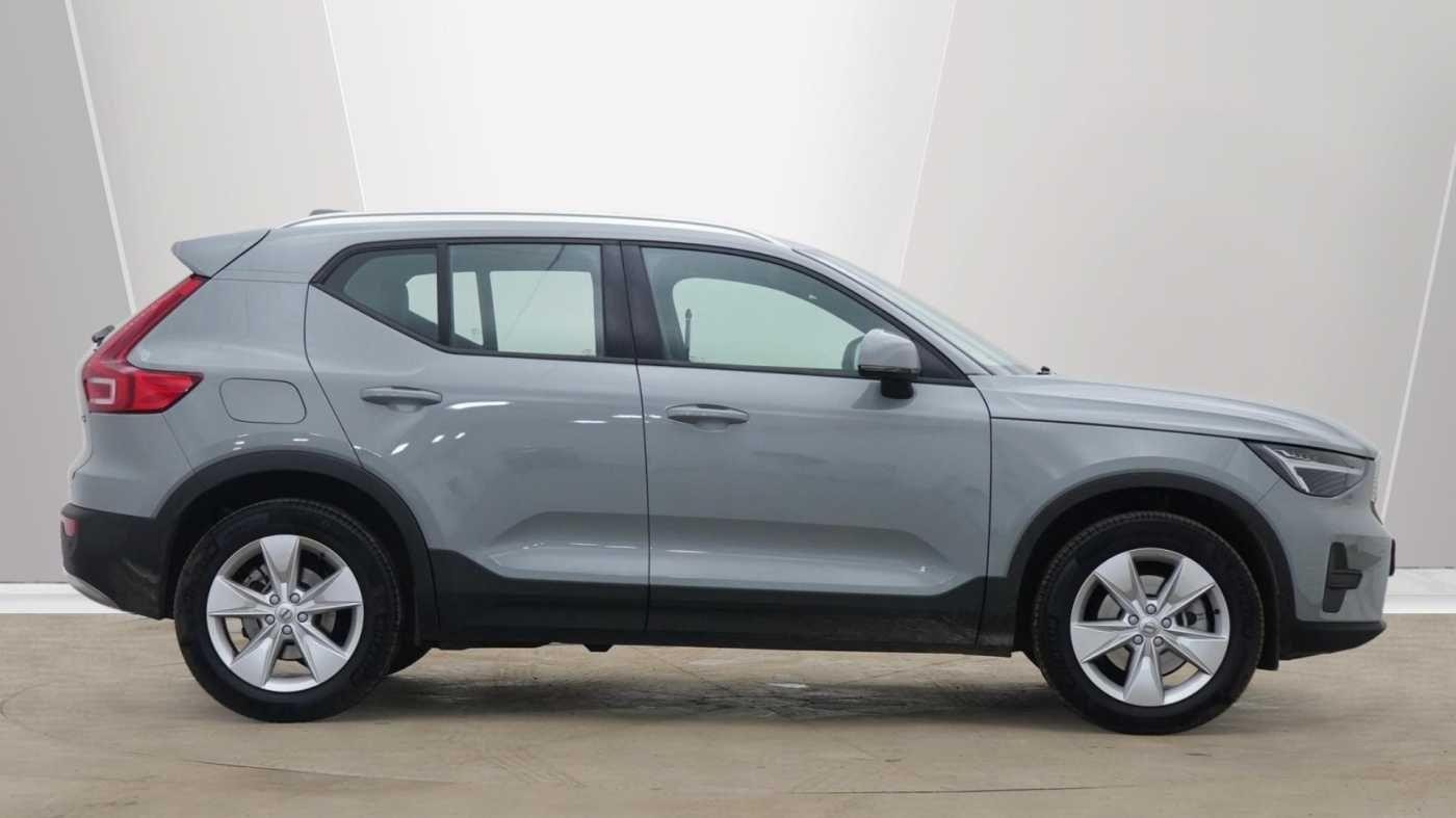 Volvo XC40 Image 2