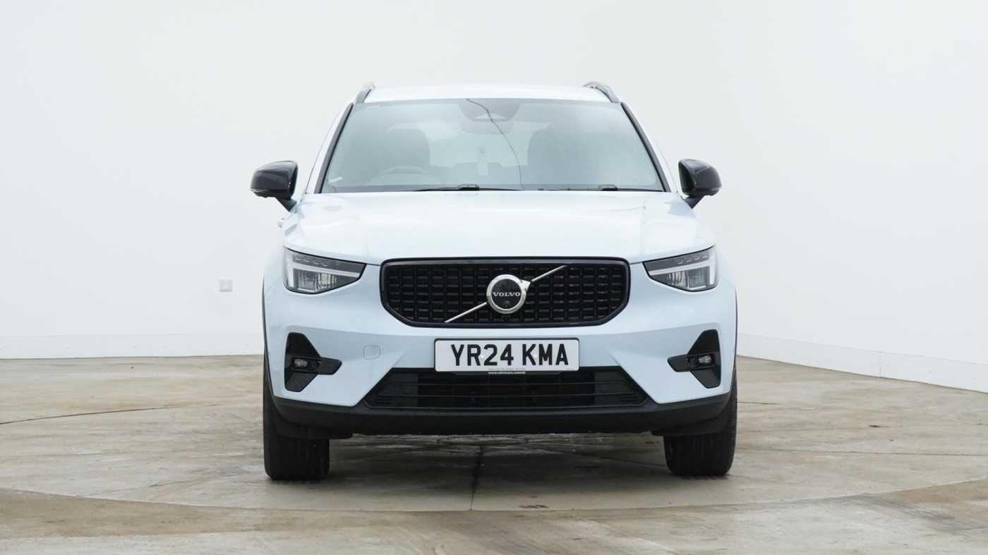 Volvo XC40 Image 2