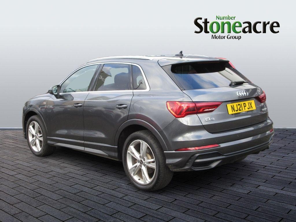 Audi Q3 Image 5