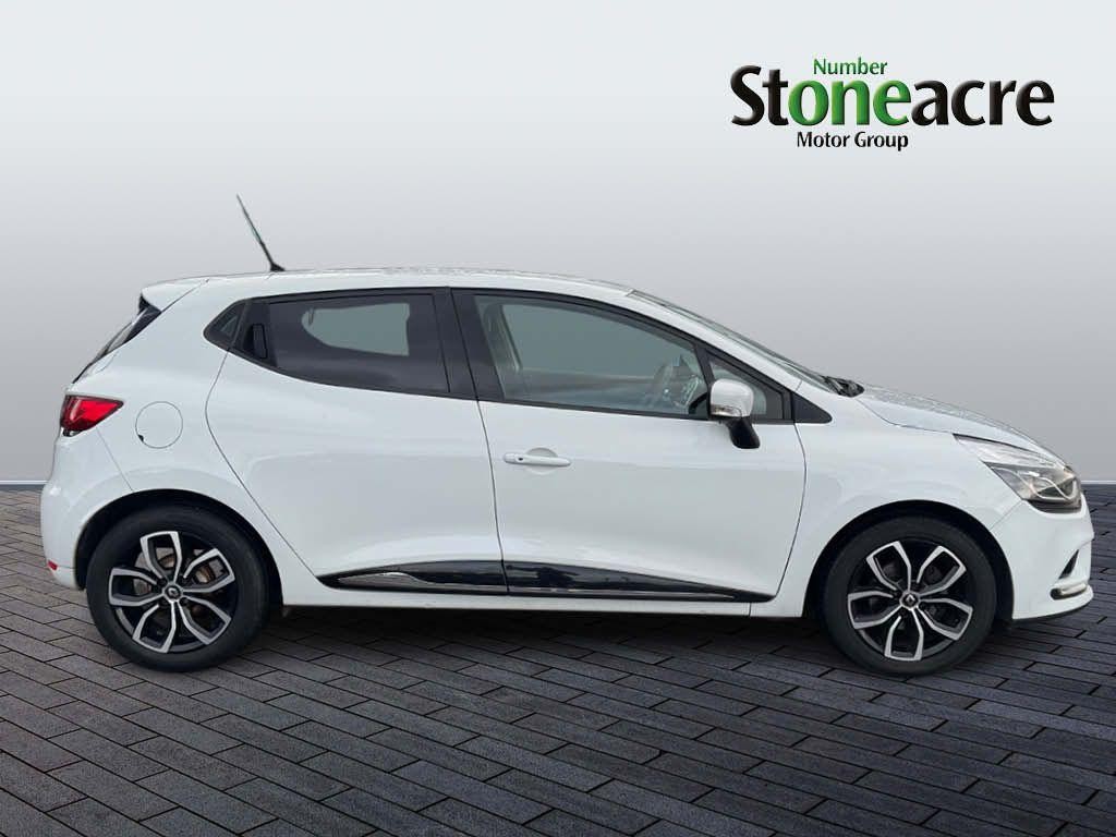 Renault Clio Image 2