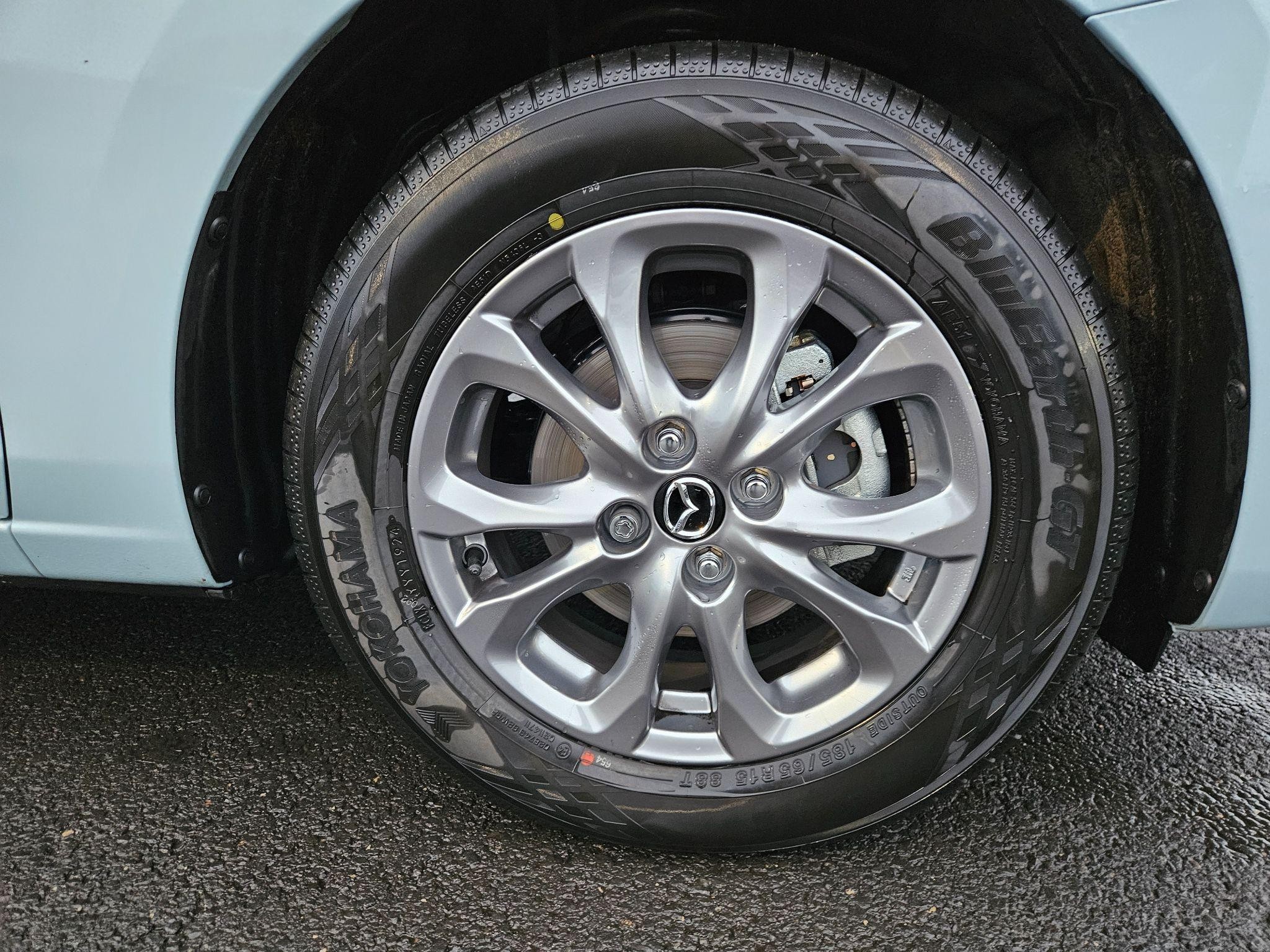 Mazda2 Image 9