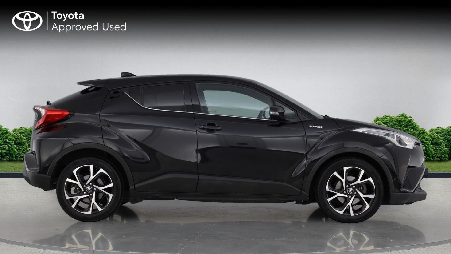 Toyota C-HR Image 4