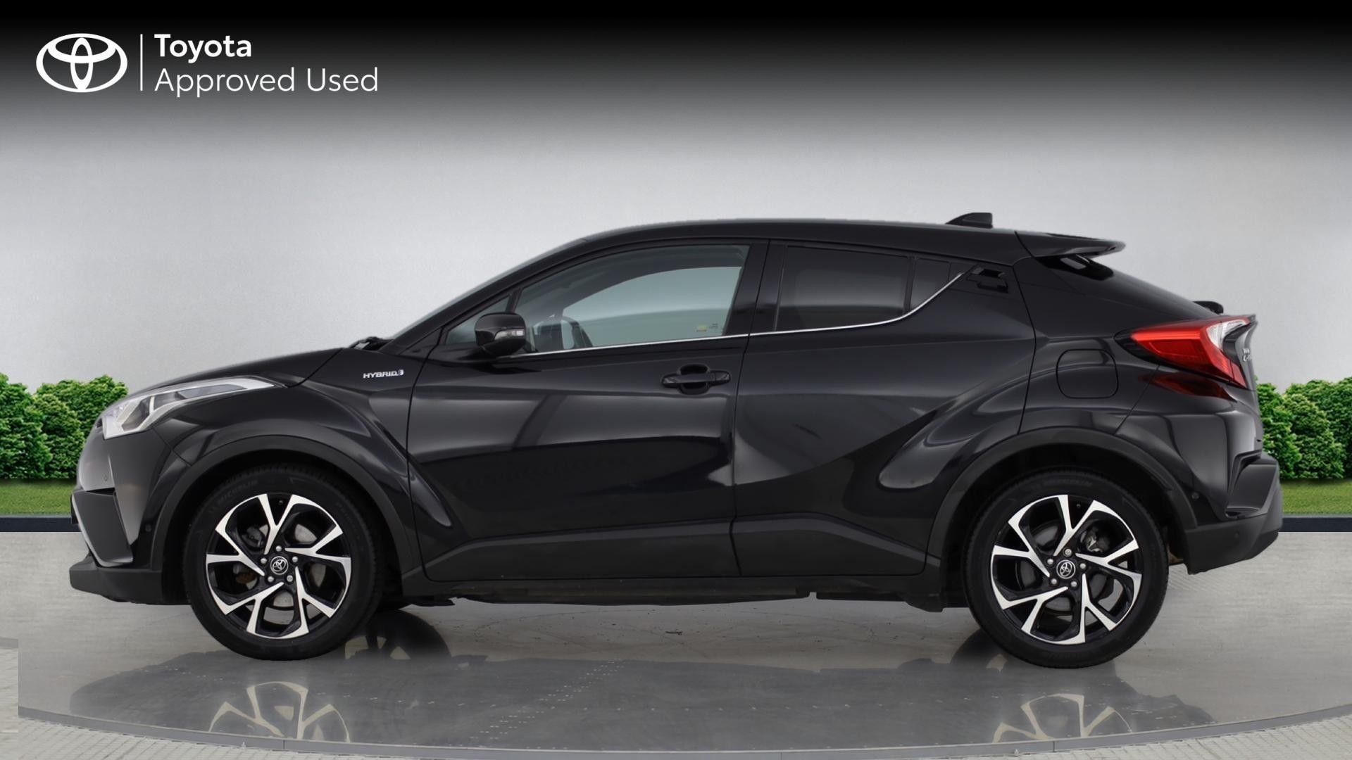 Toyota C-HR Image 8