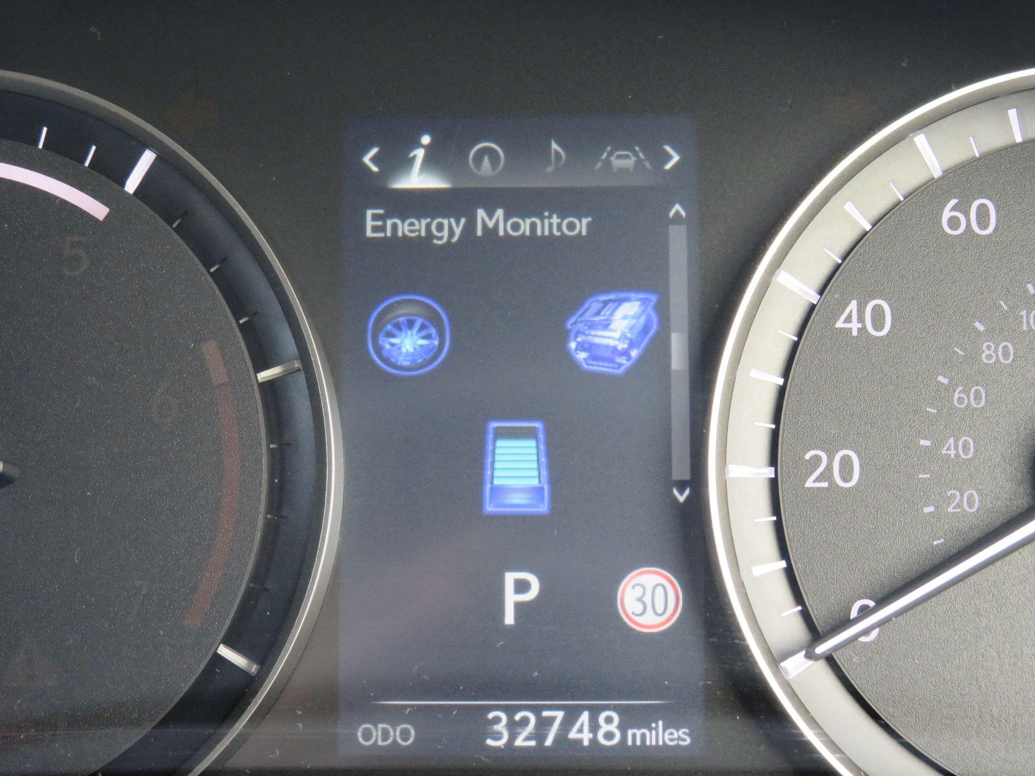 Lexus RX Self-Charging Hybrid Image 33