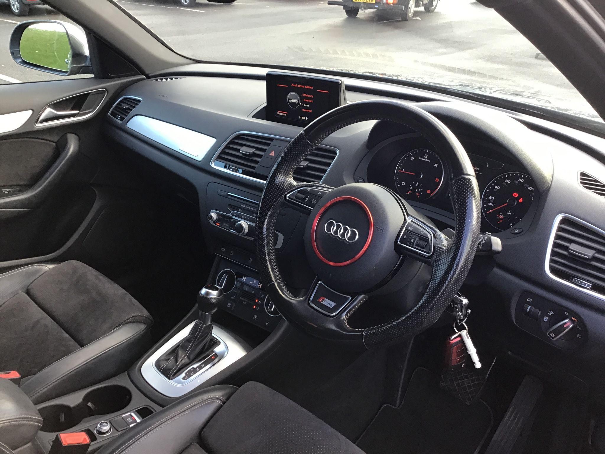 Audi Q3 Image 10