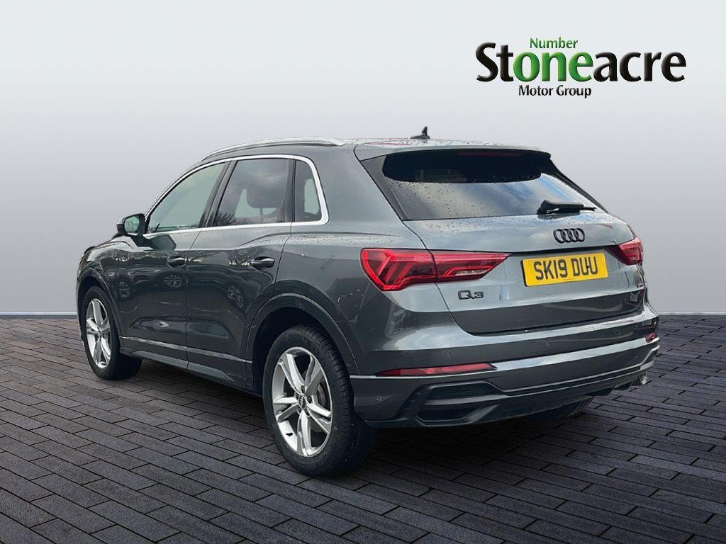 Audi Q3 Image 5