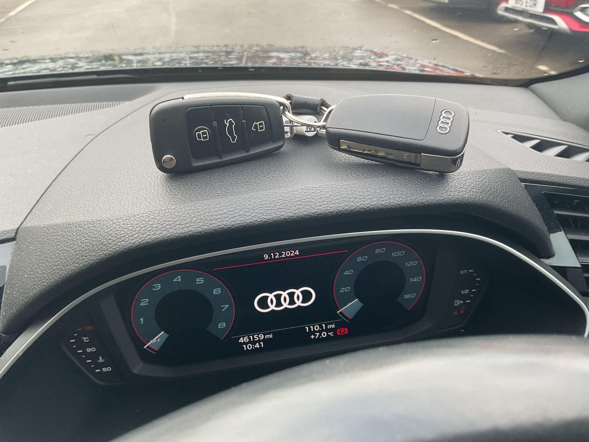 Audi Q3 Image 32