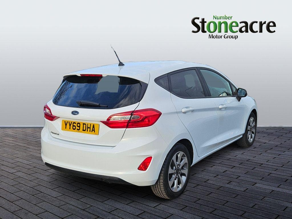 Ford Fiesta Image 3