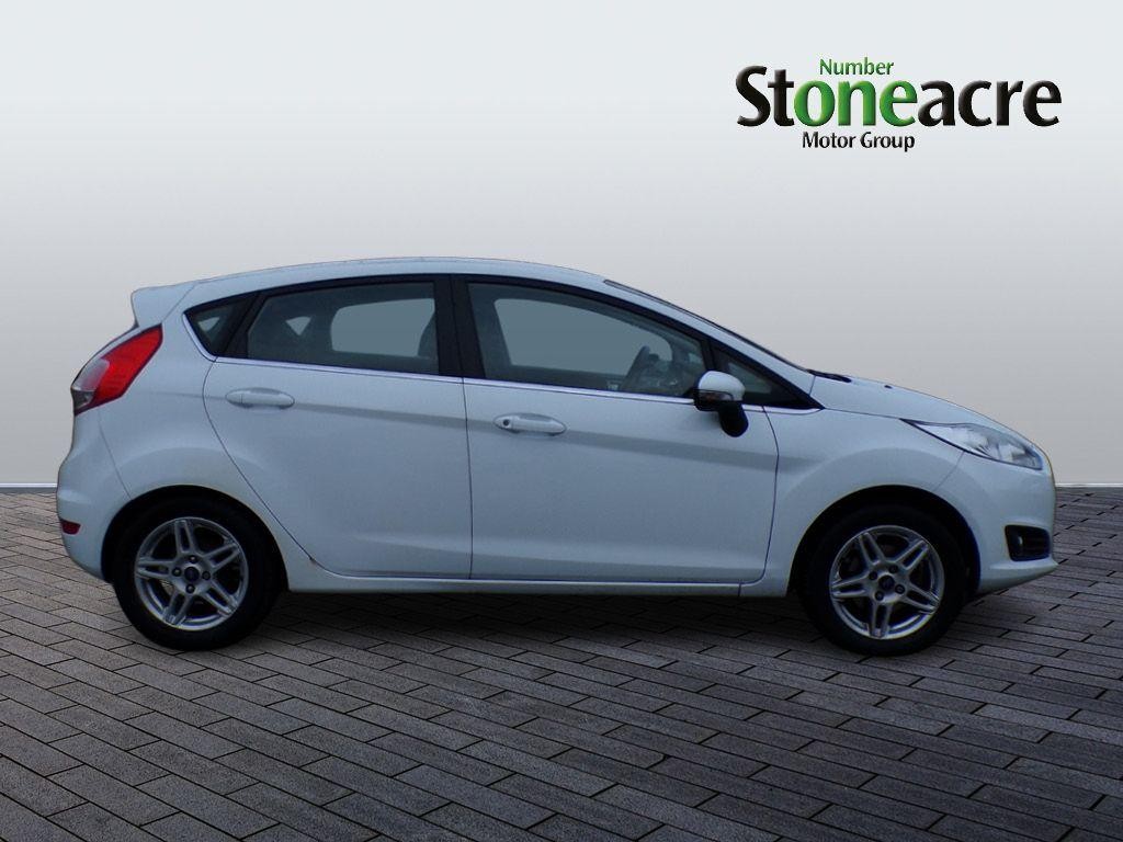 Ford Fiesta Image 2