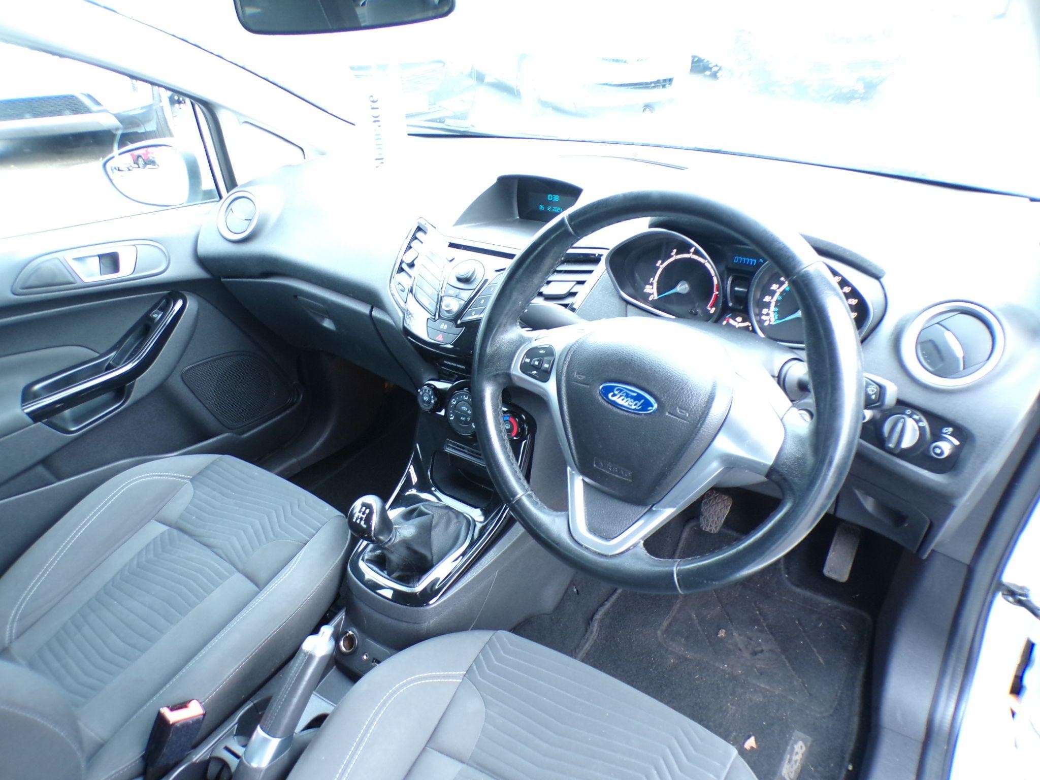 Ford Fiesta Image 10