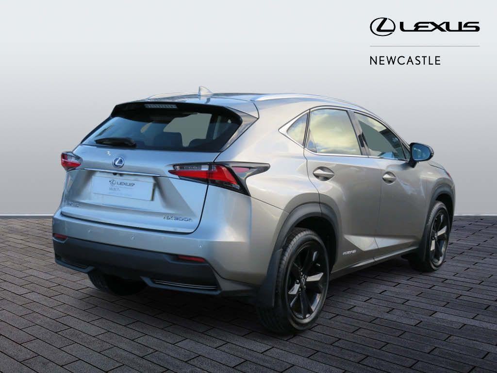 Lexus NX Image 5