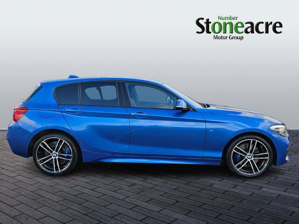 BMW 1 Series Image 2