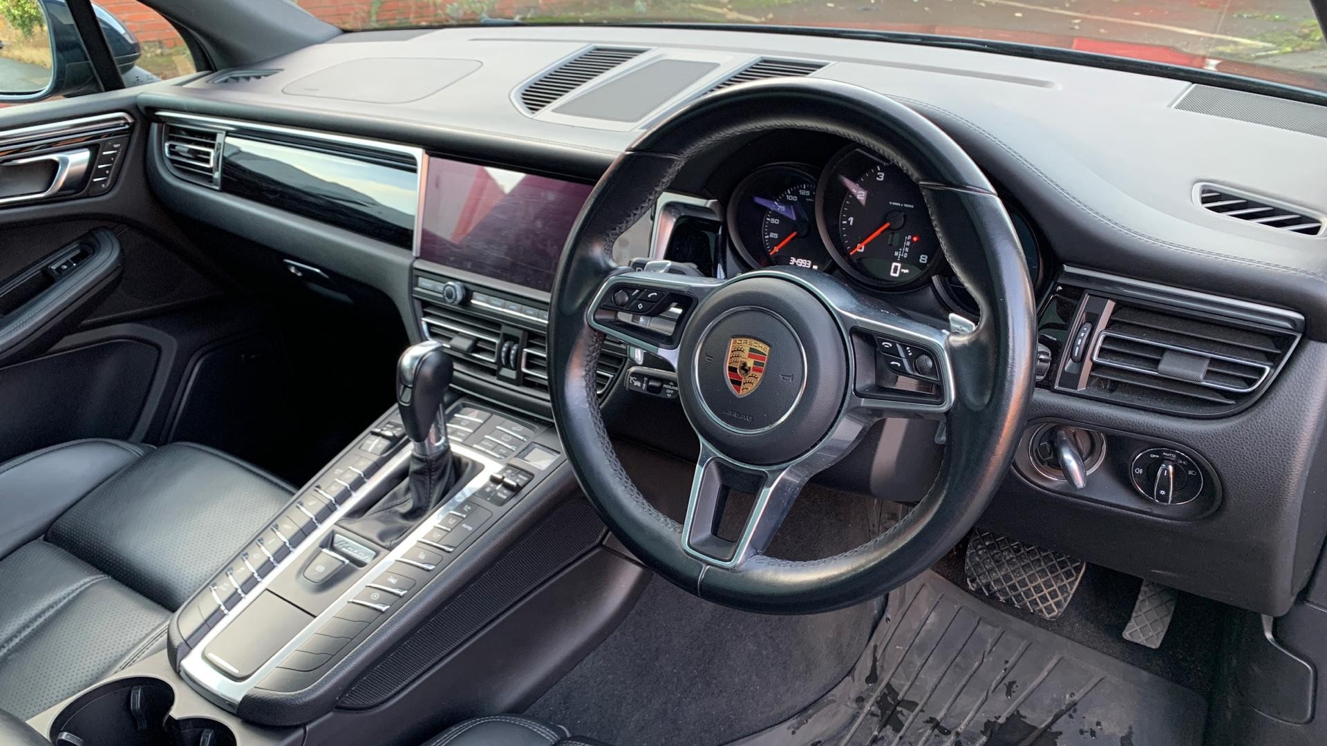 Porsche Macan Image 5