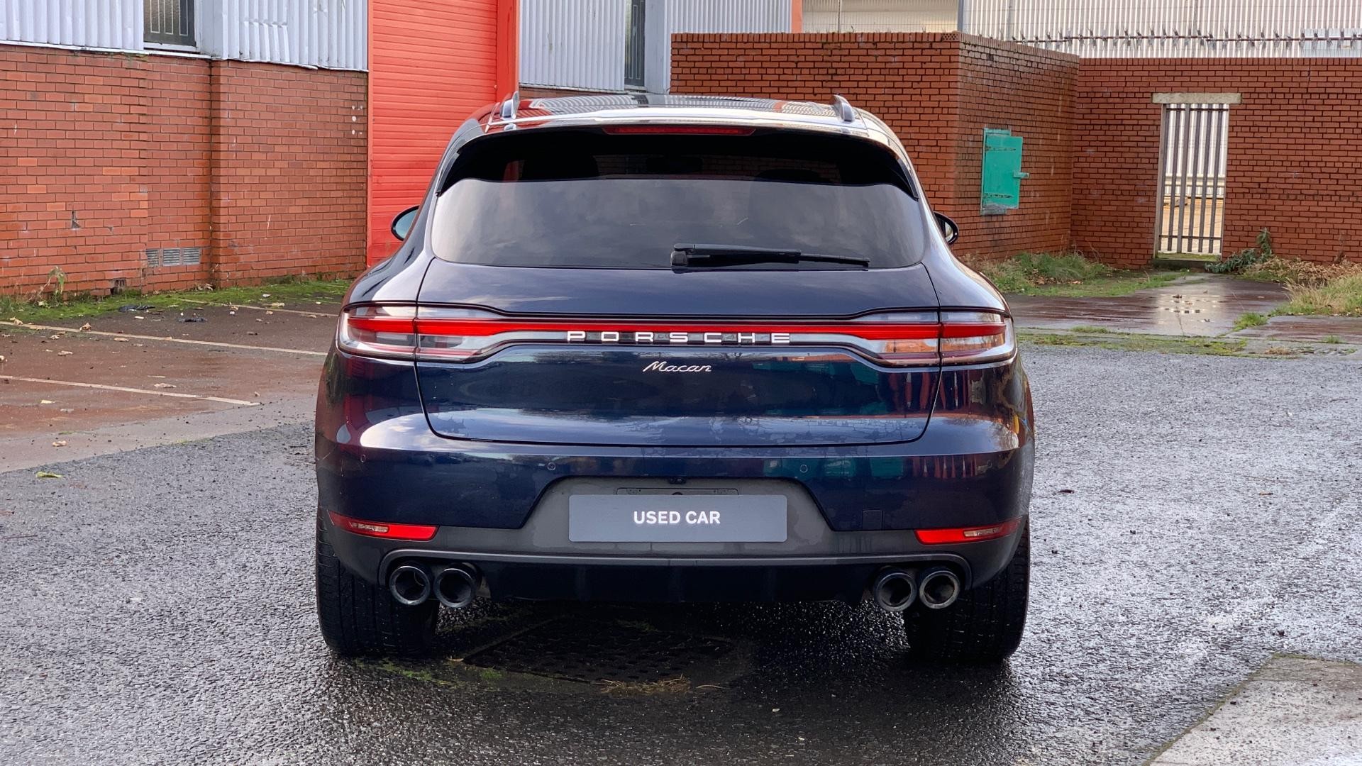 Porsche Macan Image 13