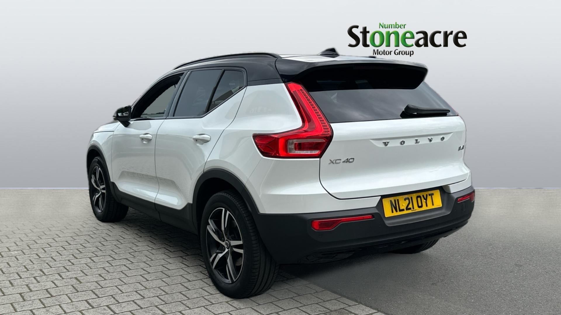 Volvo XC40 Image 2