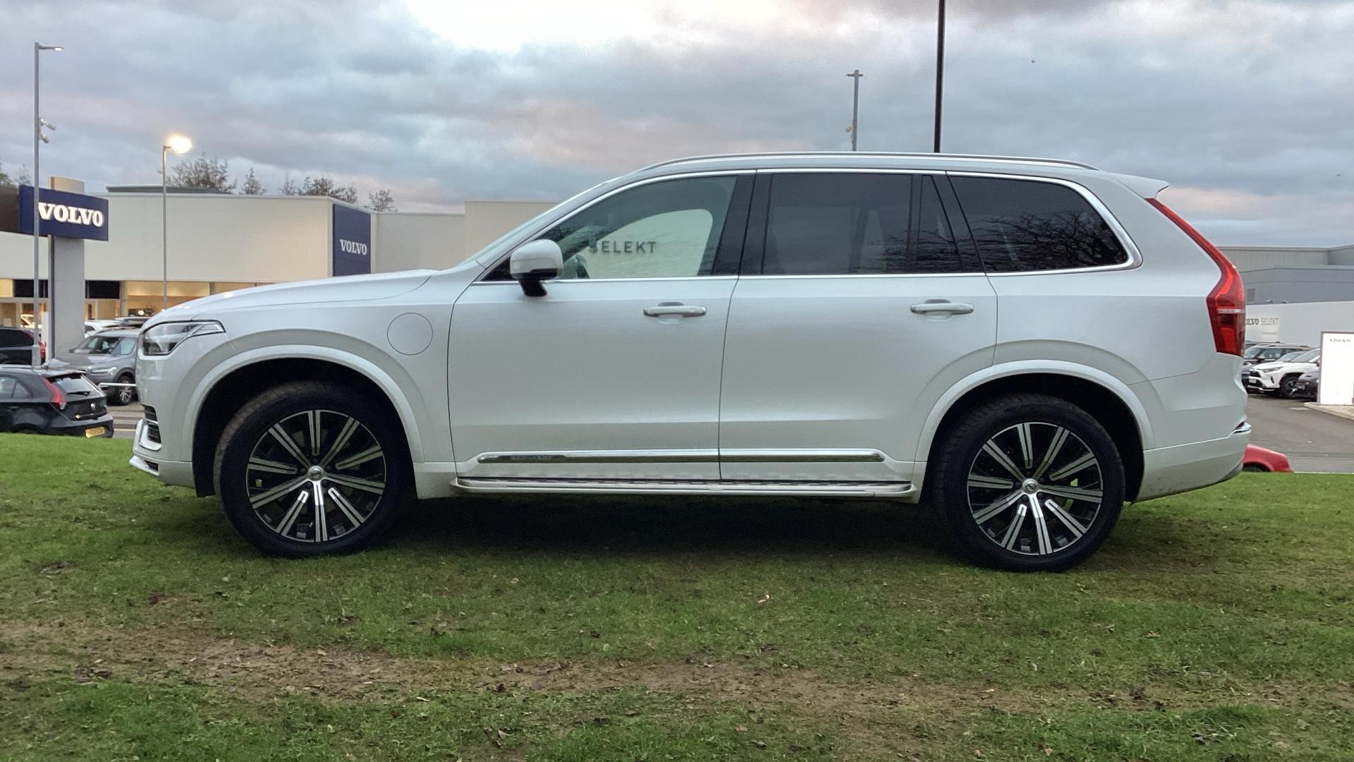 Volvo XC90 Image 8