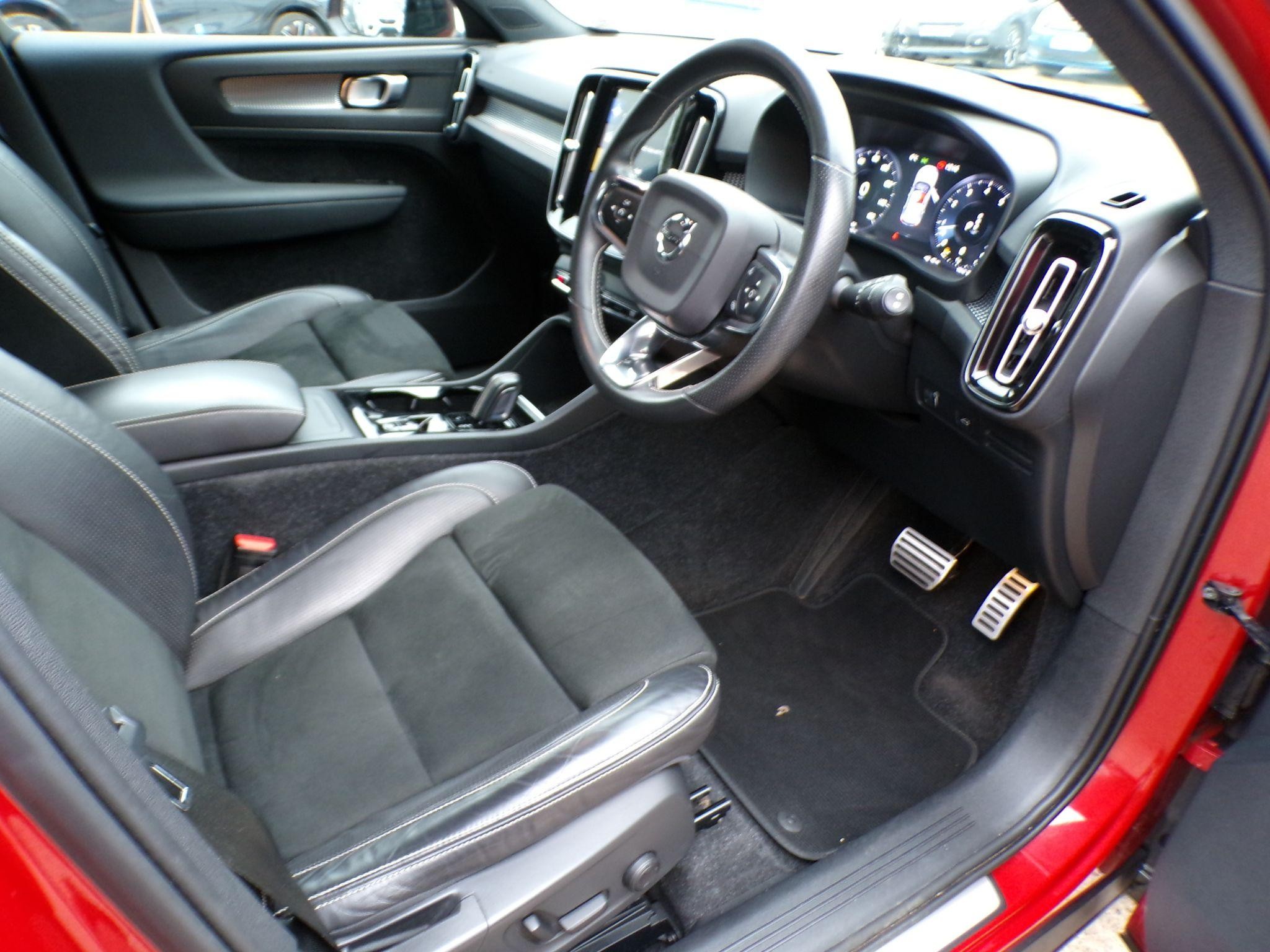 Volvo XC40 Image 11