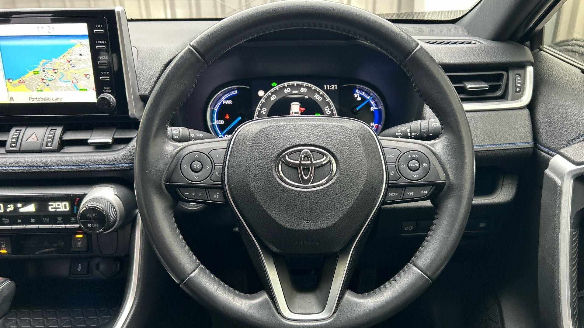 Toyota RAV4 Image 14