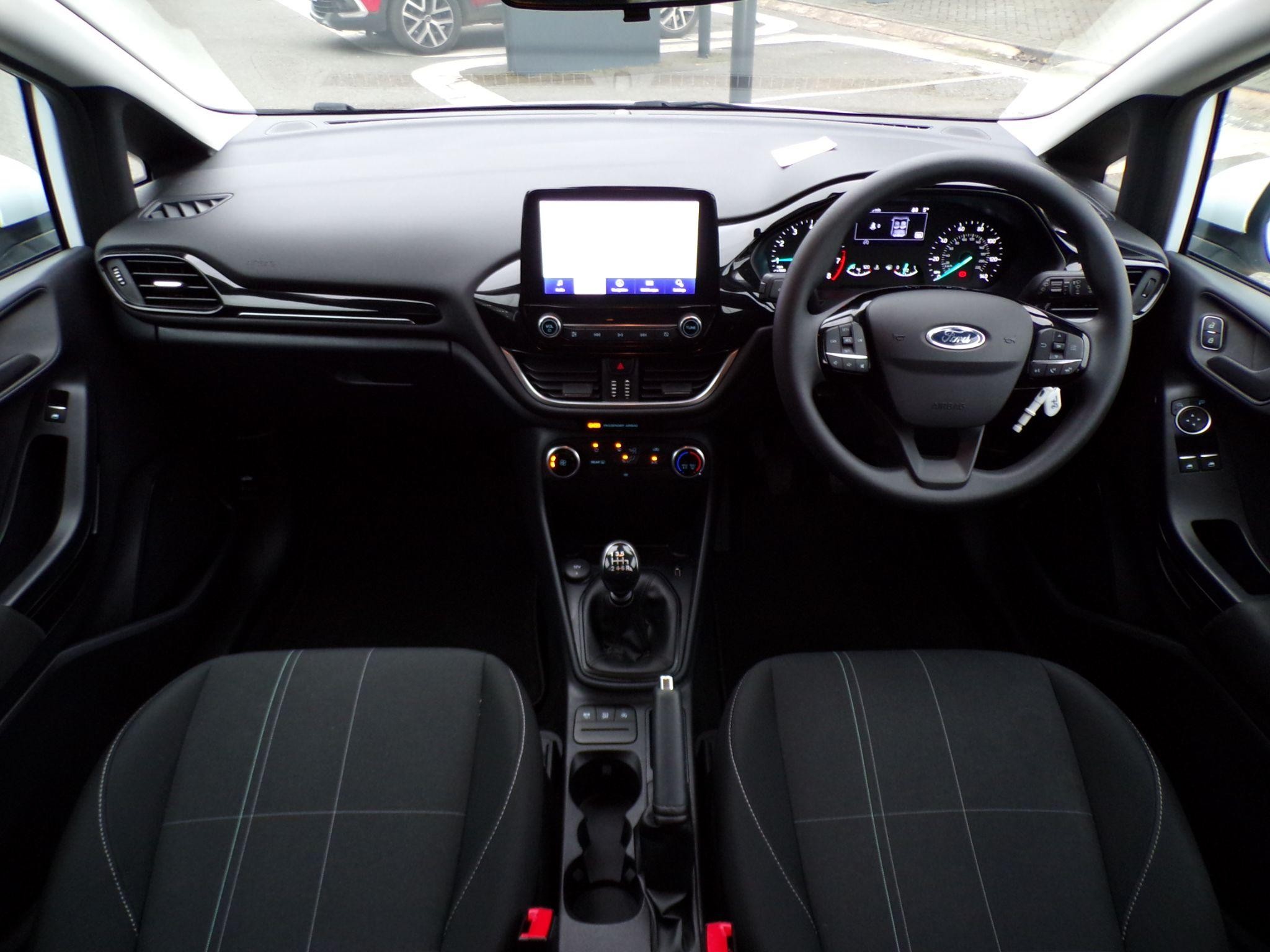 Ford Fiesta Image 15