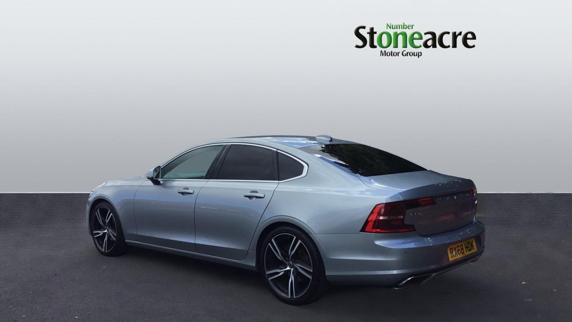 Volvo S90 Image 2