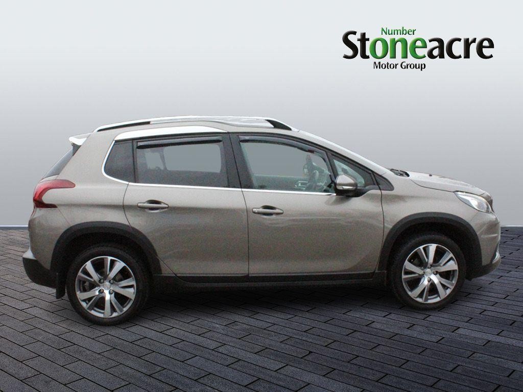 Peugeot 2008 Image 2