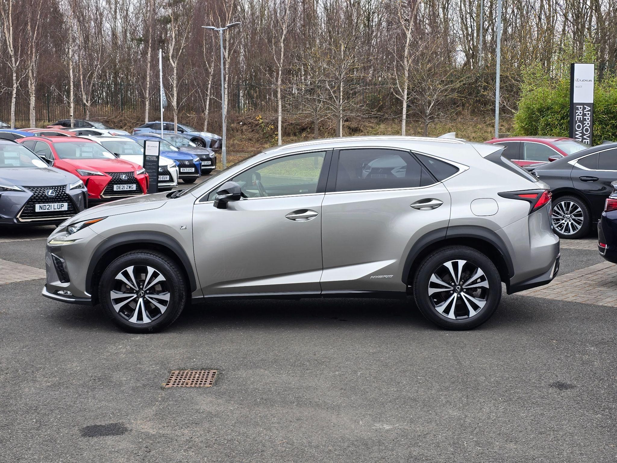 Lexus NX Image 8