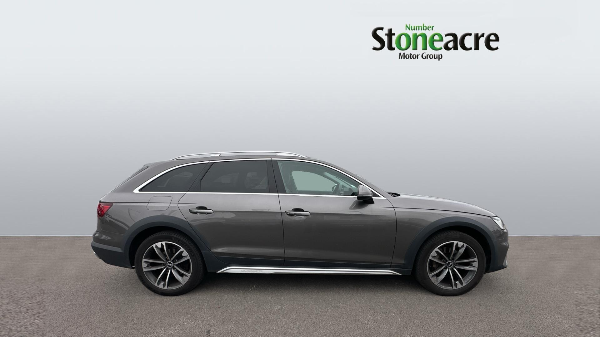 Audi A4 Allroad Image 3