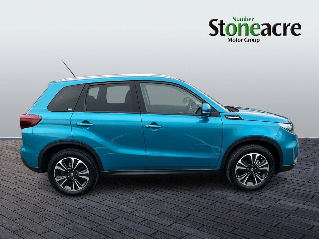 Suzuki Vitara Image 2