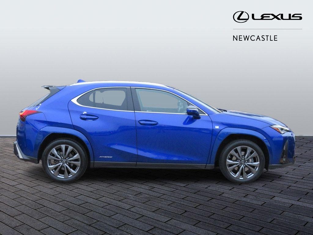 Lexus UX Image 4