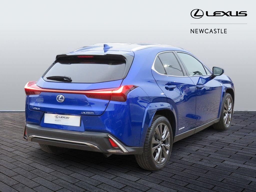 Lexus UX Image 5