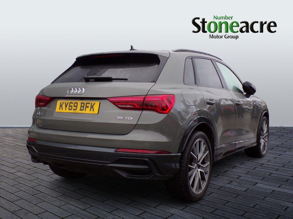 Audi Q3 Image 3