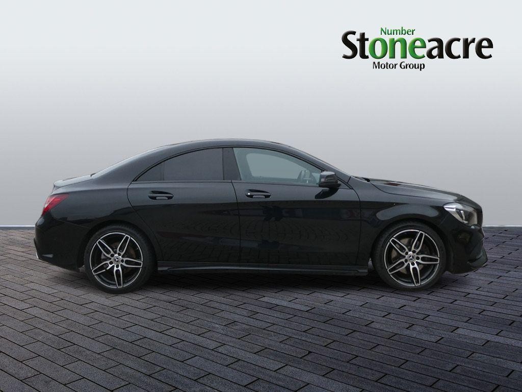 Mercedes-Benz CLA Image 2