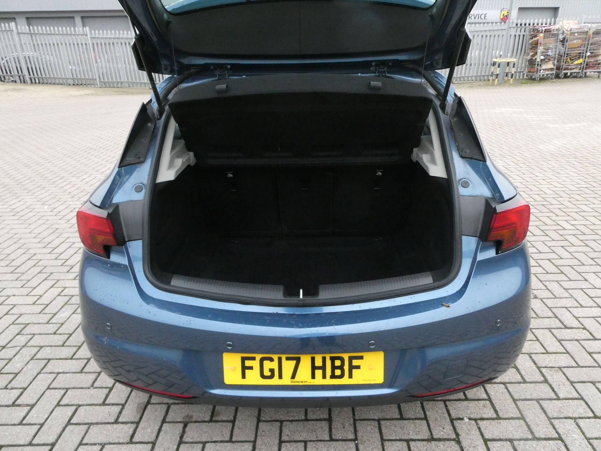 Vauxhall Astra Image 10