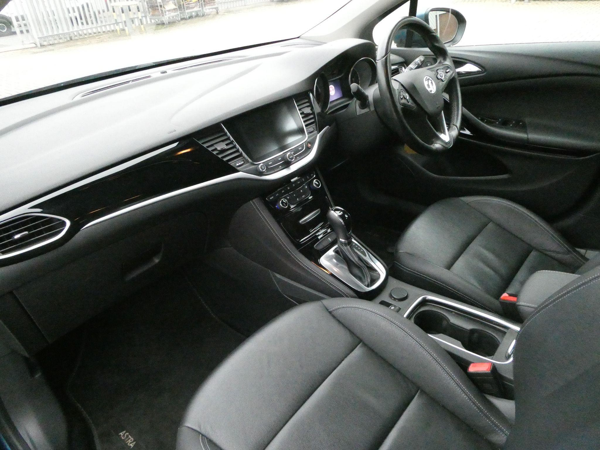 Vauxhall Astra Image 13