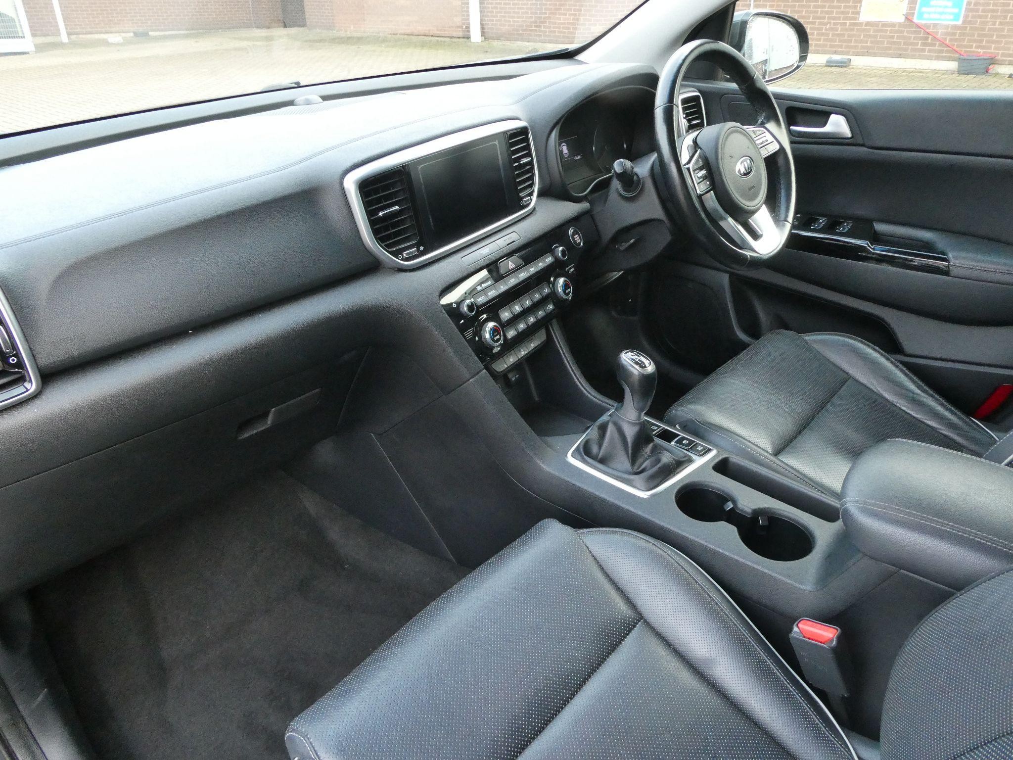 Kia Sportage Image 13