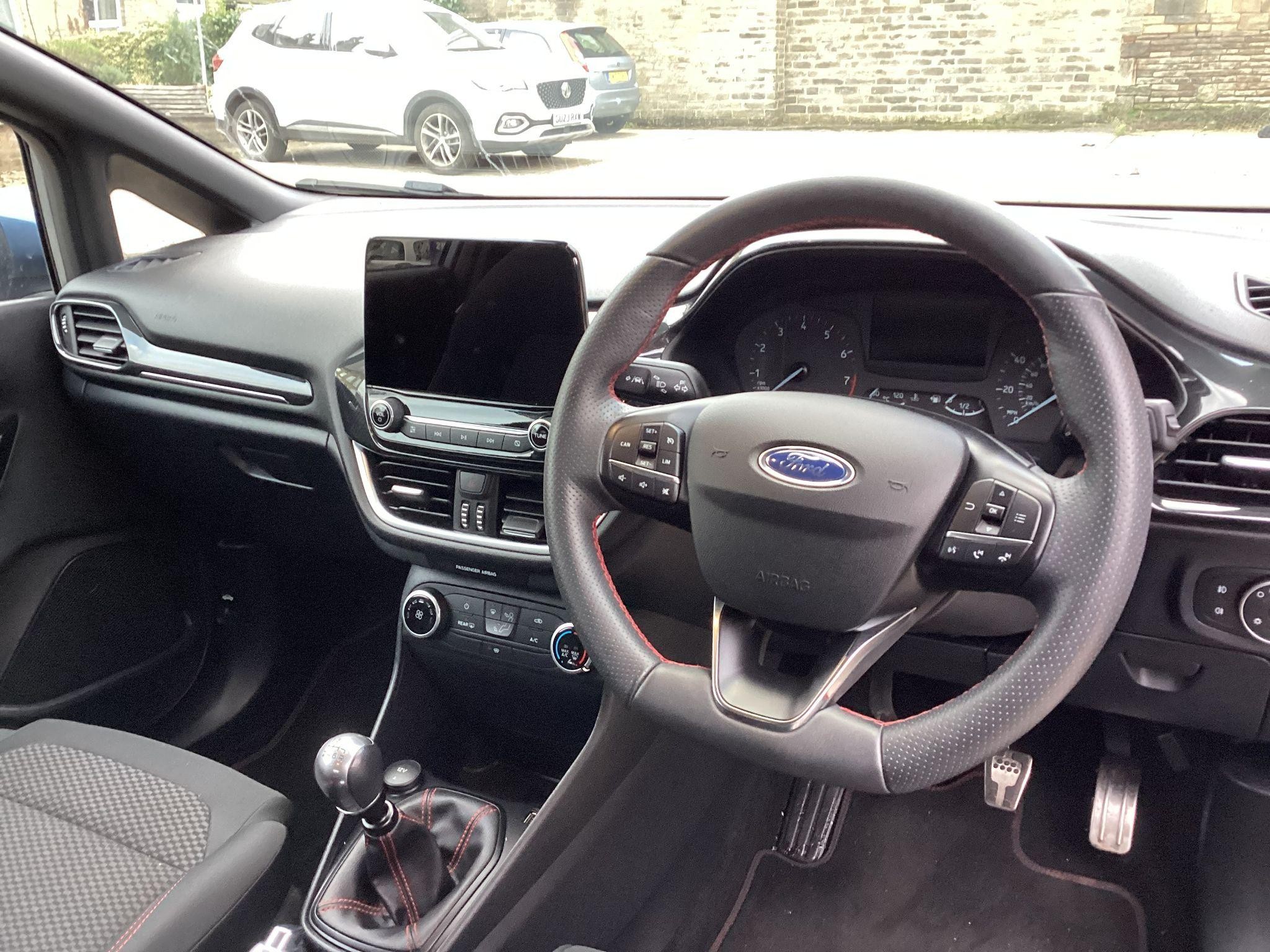 Ford Fiesta Image 19