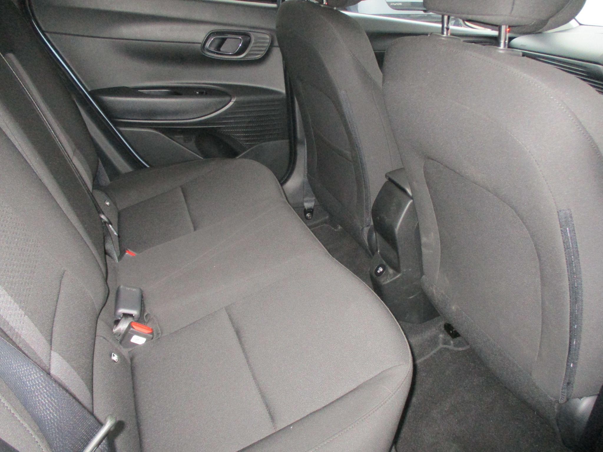 Hyundai i20 Image 15