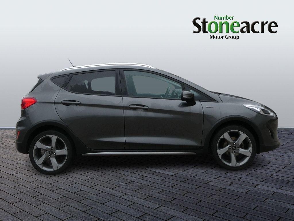 Ford Fiesta Image 2