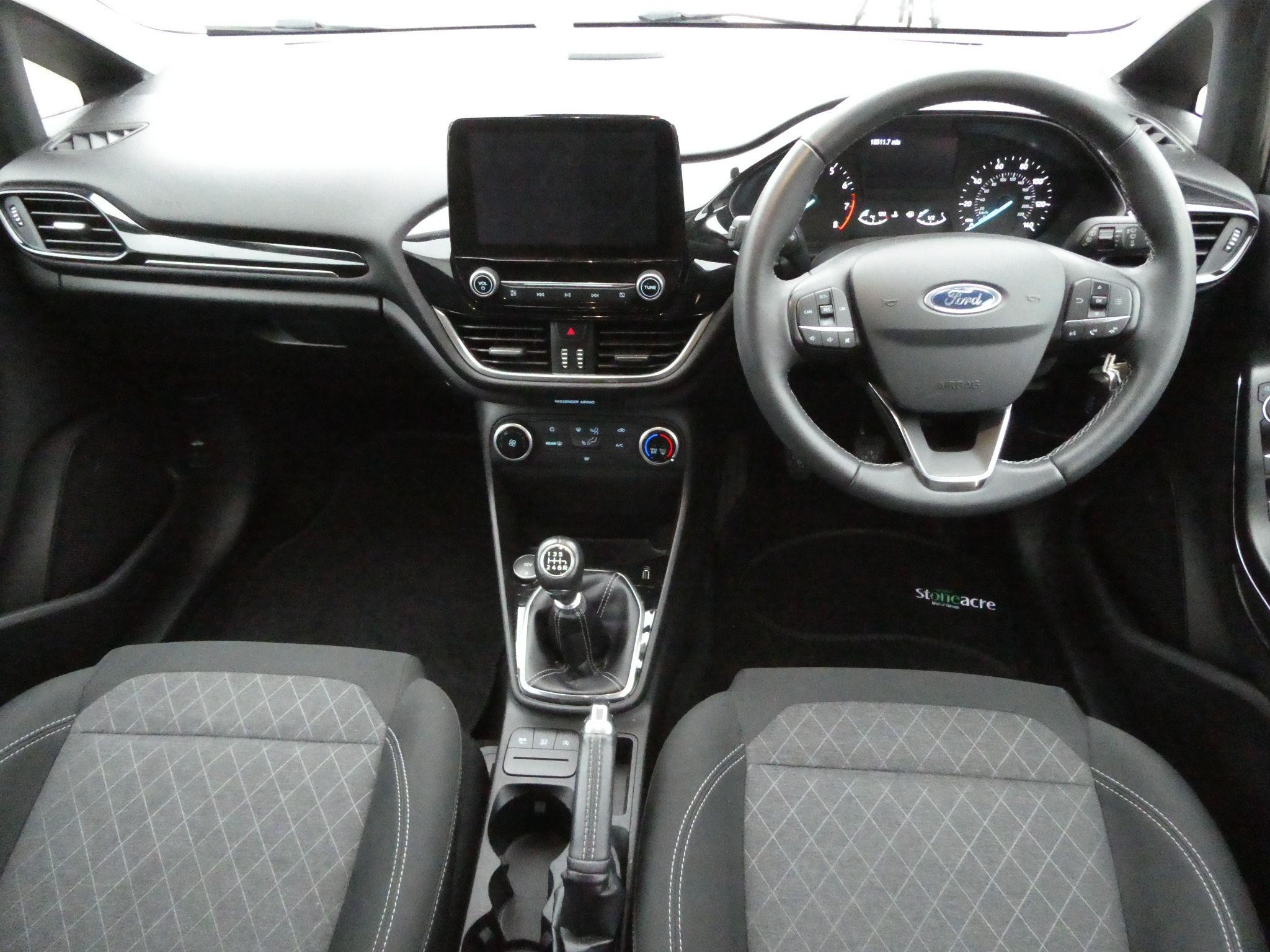 Ford Fiesta Image 12