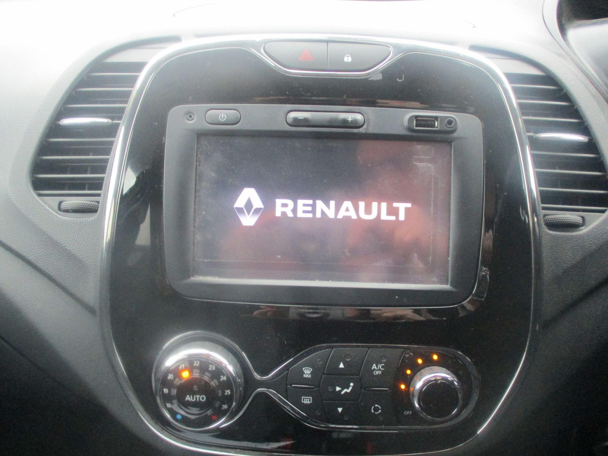 Renault Captur Image 17