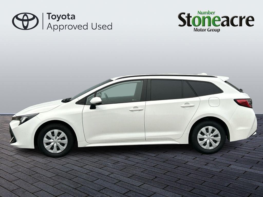 Toyota Corolla Commercial Image 8