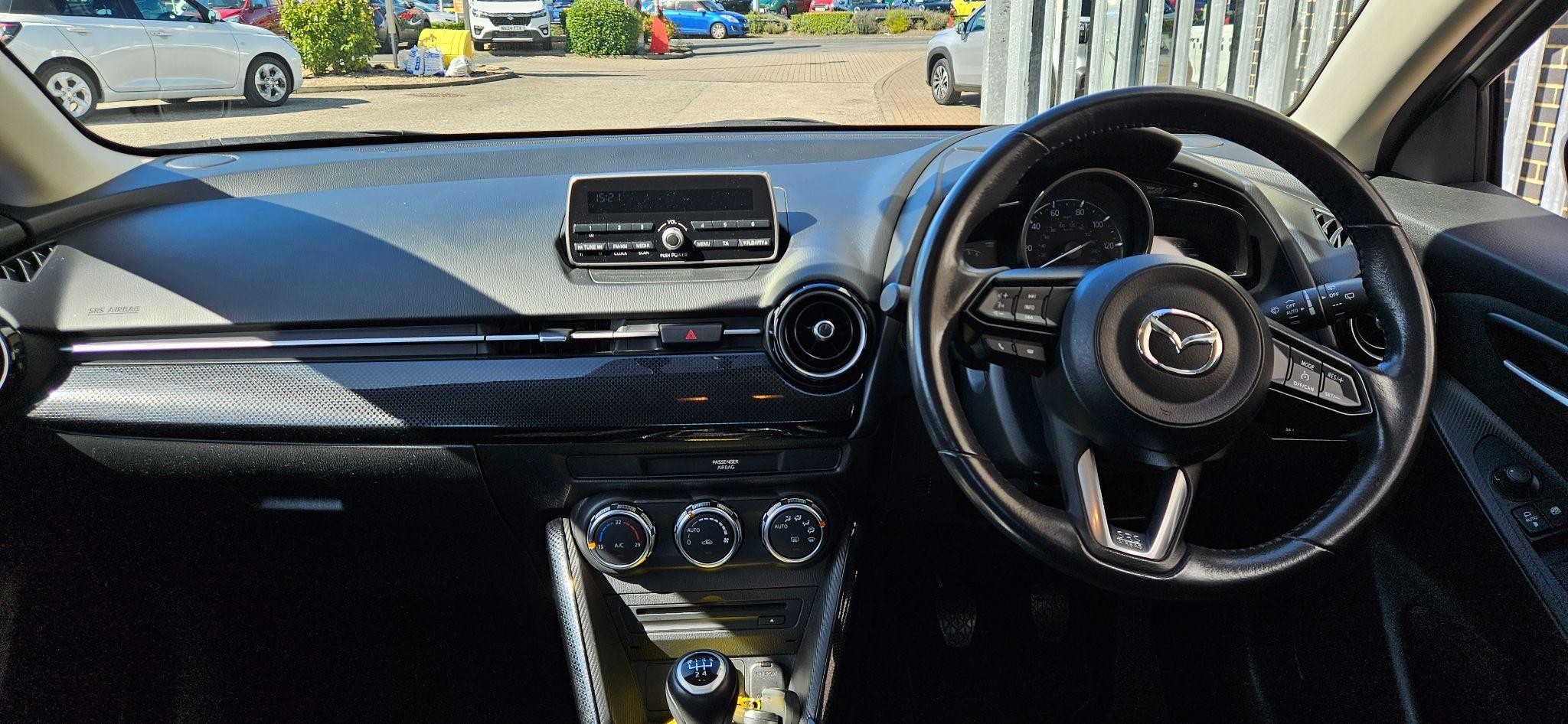 Mazda2 Image 12