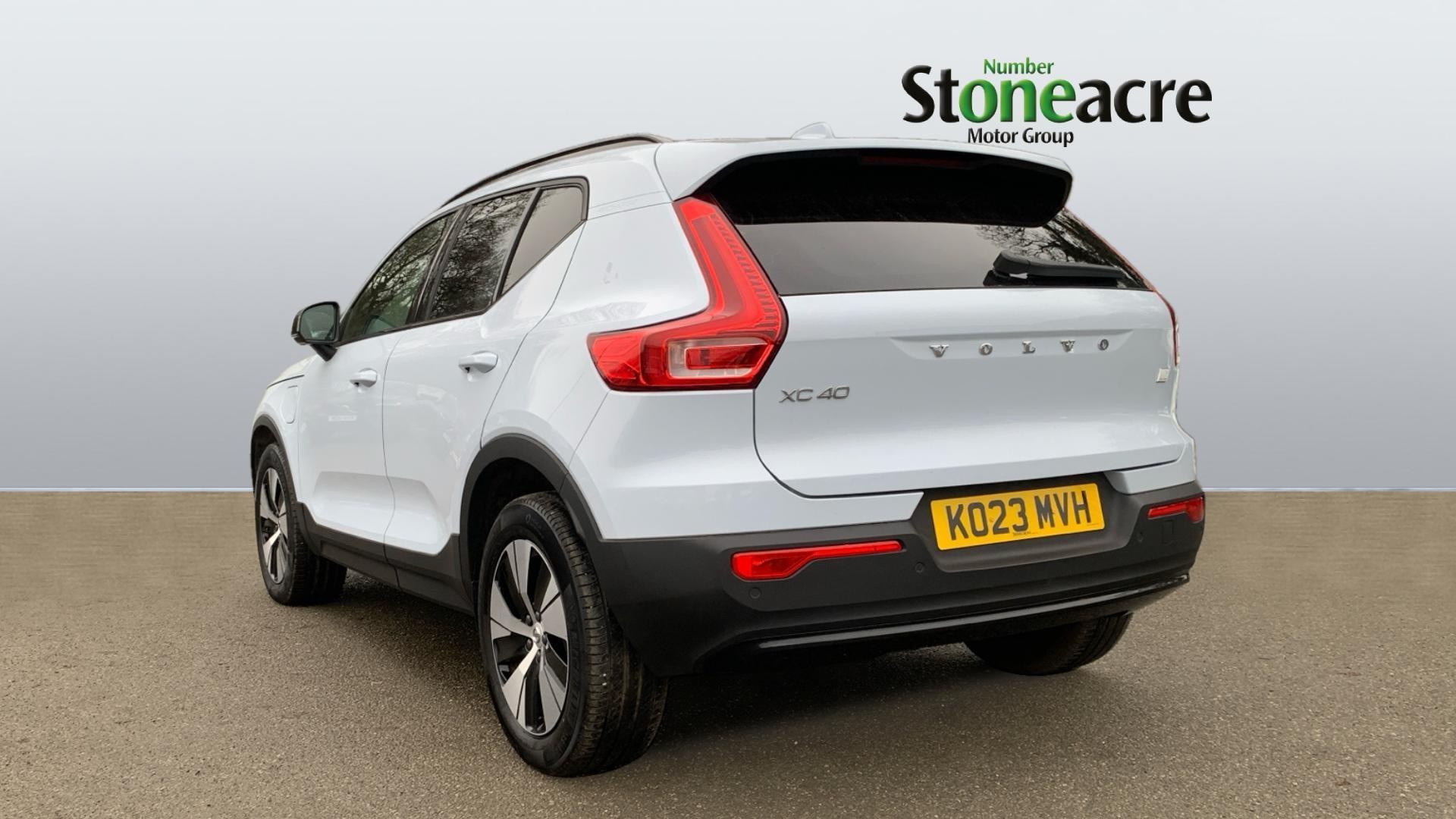 Volvo XC40 Image 2