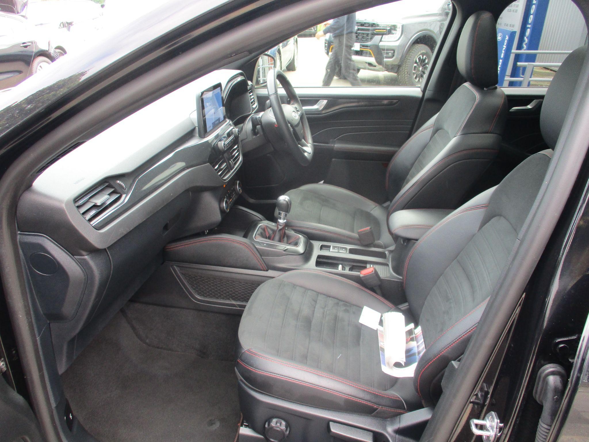 Ford Kuga Image 17