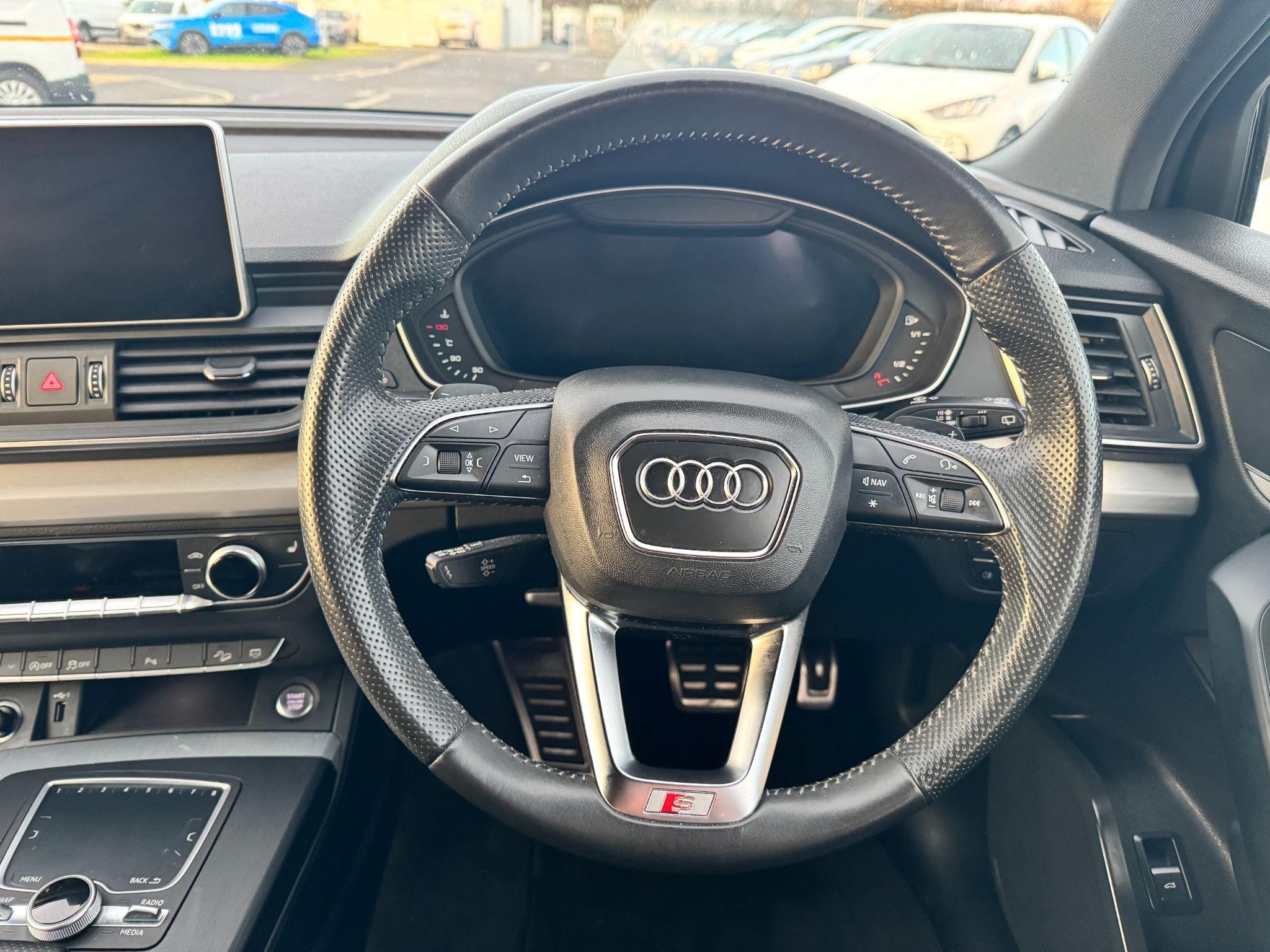 Audi Q5 Image 17