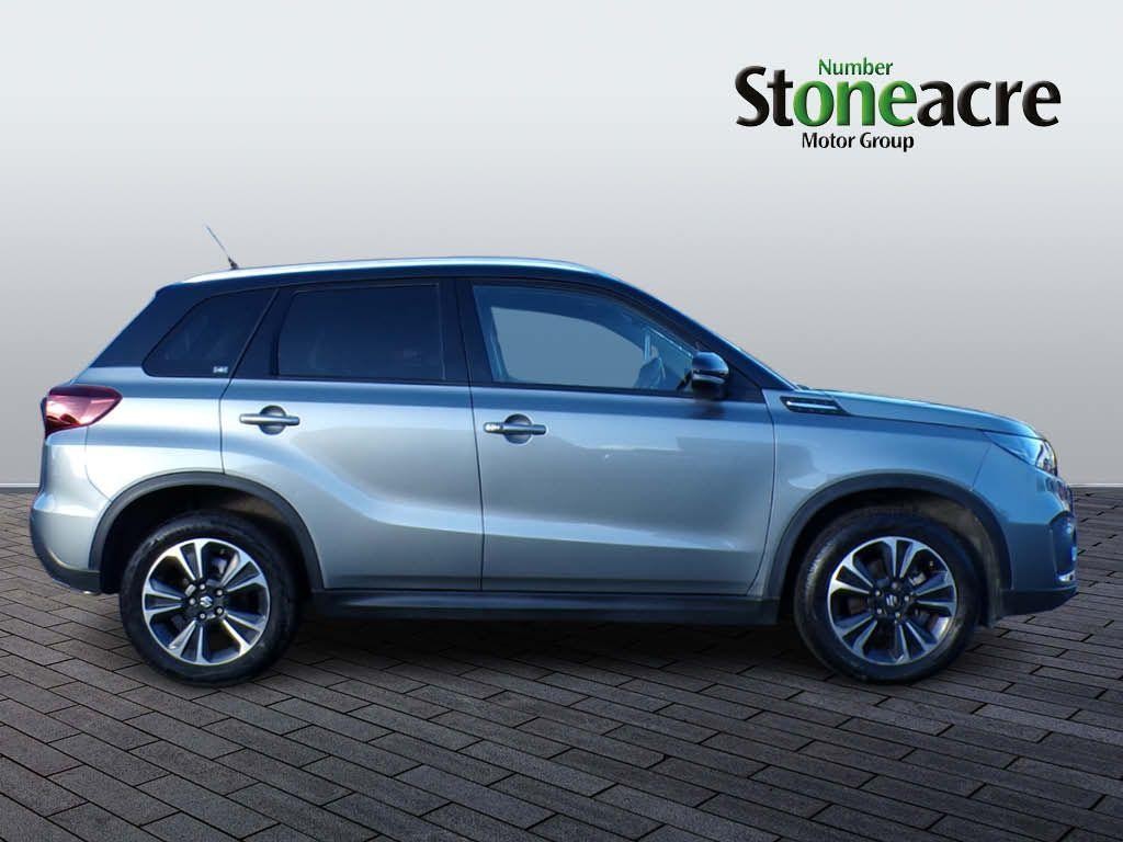 Suzuki Vitara Image 2