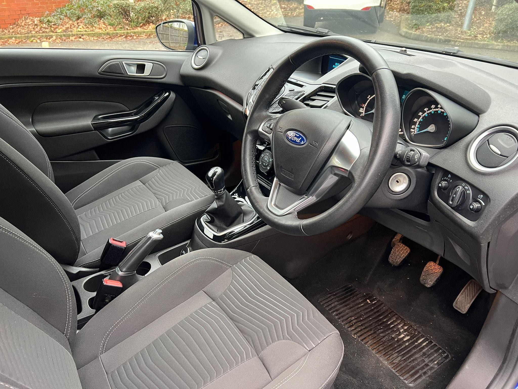 Ford Fiesta Image 20