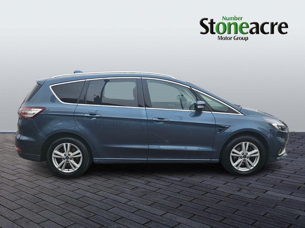 Ford S-Max Image 2