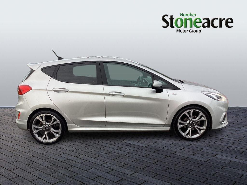 Ford Fiesta Image 7