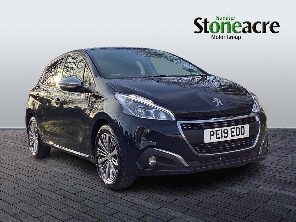 Peugeot 208 Image 1